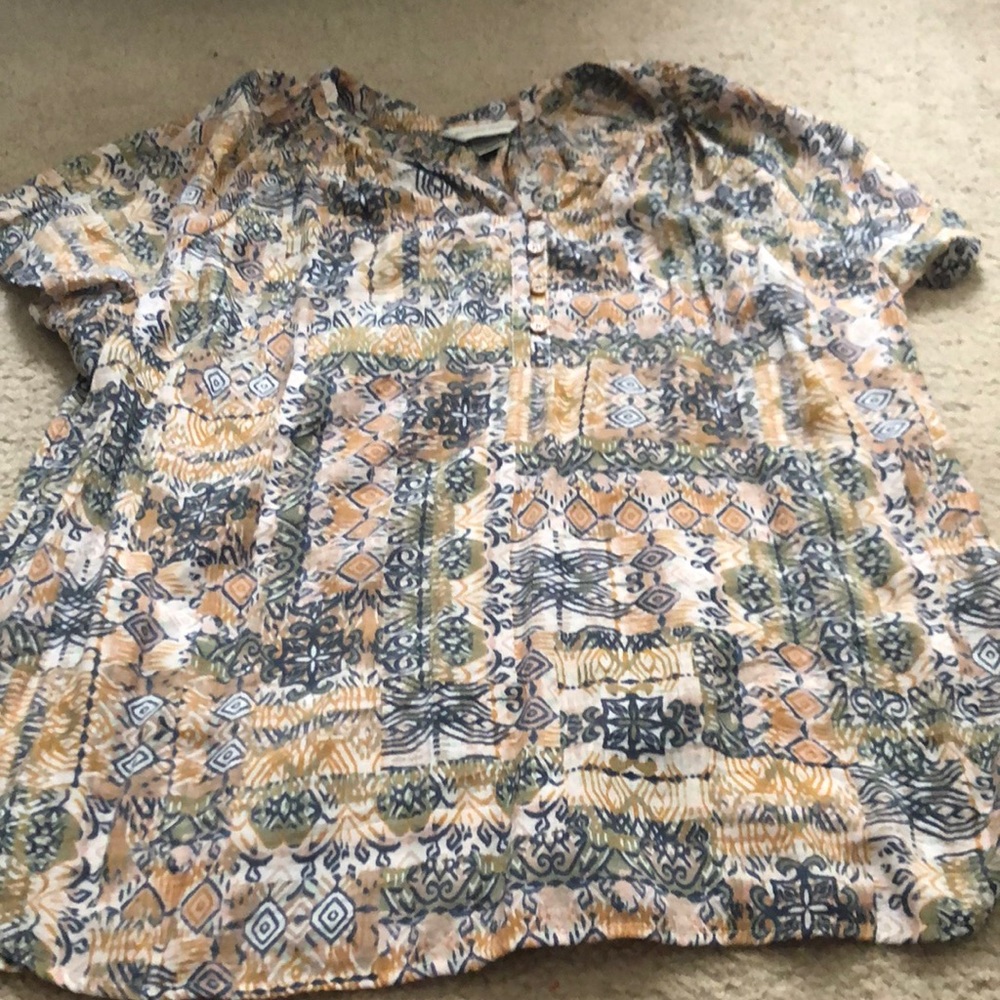 Button front top